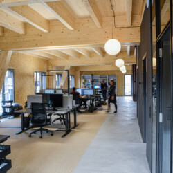 Obergeschoss mit Arbeitsplätzen